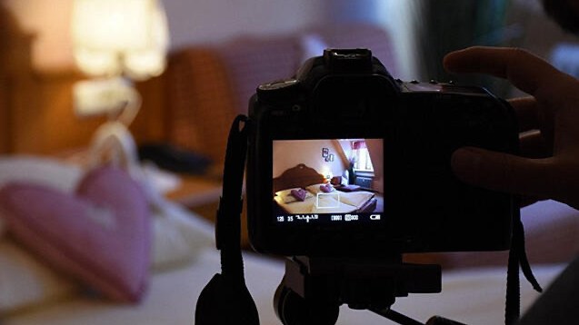  Bakıda klinikada çalışan evli qadın özündən 25 yaş kiçik “xəstə” ilə... - Azərbaycanda ŞOK OLAY 