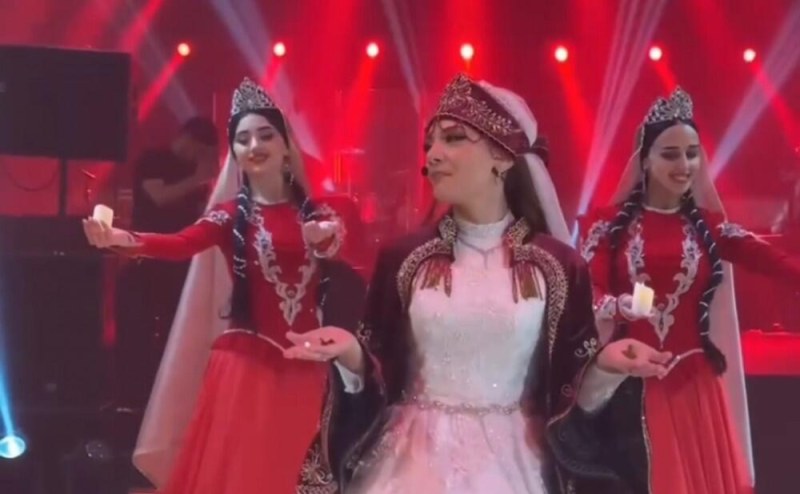  Natiq Şirinovun qızından öz toyunda maraqlı performans - VİDEO 