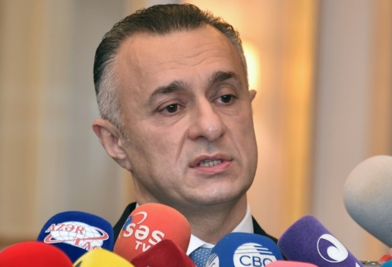  Nazir estetik əməliyyat etdirmək istəyən xanımlara MÜRACİƏT ETDİ - Nə dedi? 