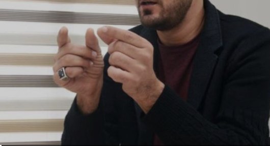  Verlişdə Əməkdar artistin ƏL HƏRƏKƏTLƏRİ aparıcının diqqətindən qaçmadı - FOTO 