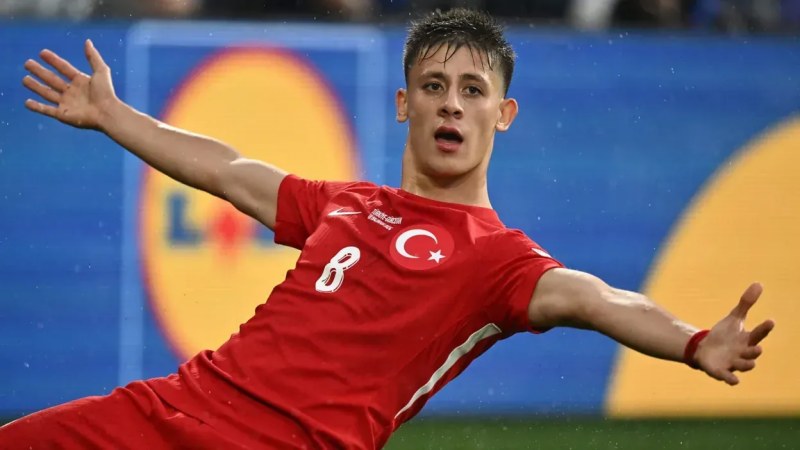  Arda Gülər İngiltərə nəhənginin hədəfinə düşdü 