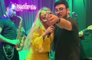  Tolik pərt etdi: 