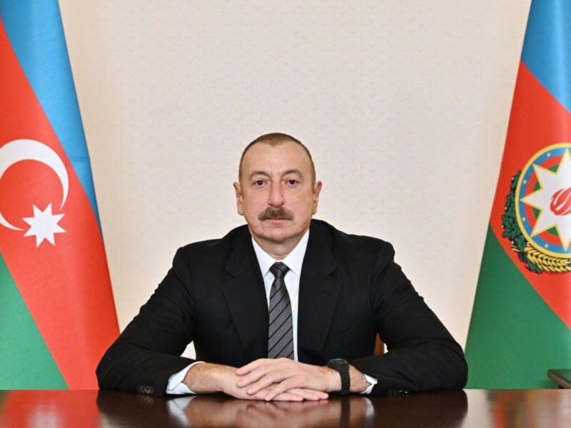  İlham Əliyev: Ermənistandan “sülh göyərçini” düzəltmək istəyirlər 