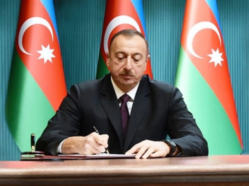  Prezident bu şəxsləri təltif etdi  