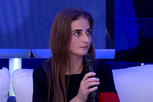  Azərbaycanda qadın müdirindən uşaq dünyaya gətirdi 