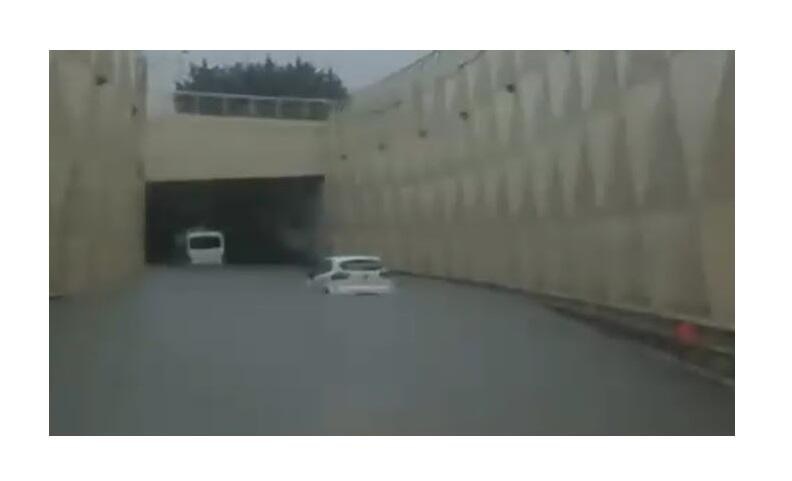  Bakıda tuneldə avtobus batdı: əraziyə texnika cəlb edildi - VİDEO 