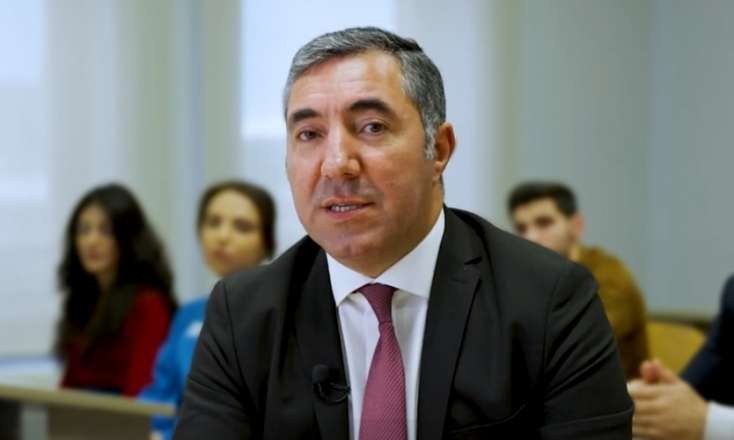  Ehtiram Hüseynov istefa verib Bakıdan köçdü 