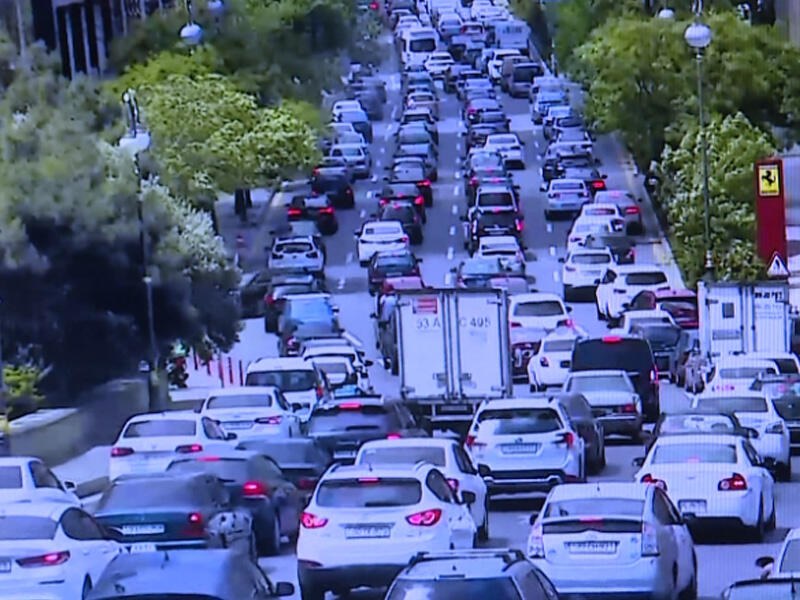  Bakıda tıxacı bu yolla aradan qaldırmaq mümkündür - ÇARƏ TAPILDI 